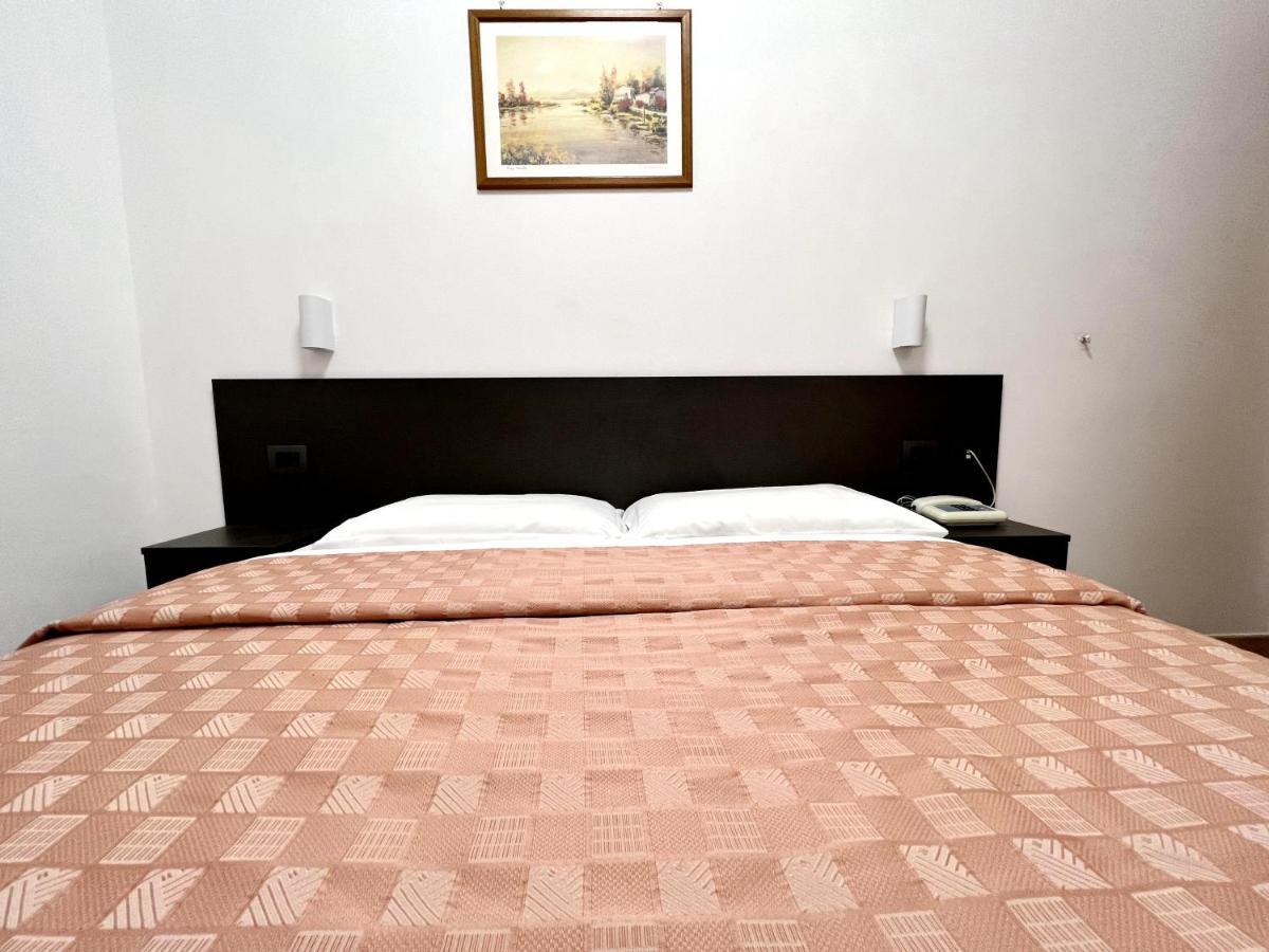 Hotel Domus Termini Róma Kültér fotó